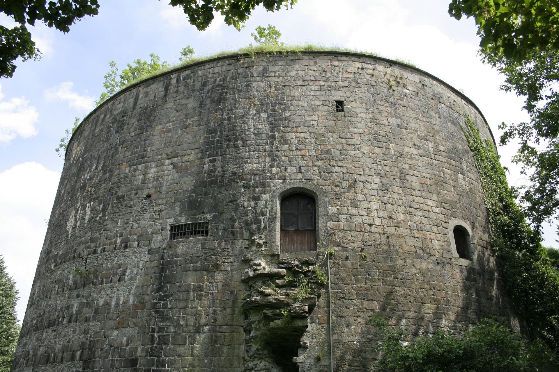 La "Tour de Henri VIII" en Tournai, construida circa 1515.